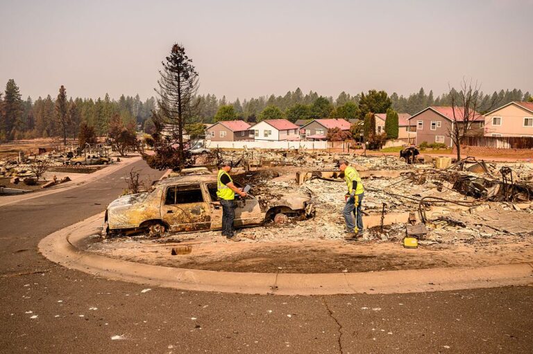 As wildfires get worse, some states are struggling to pass fire protection rules As wildfires get worse, some states are struggling to pass fire protection rules