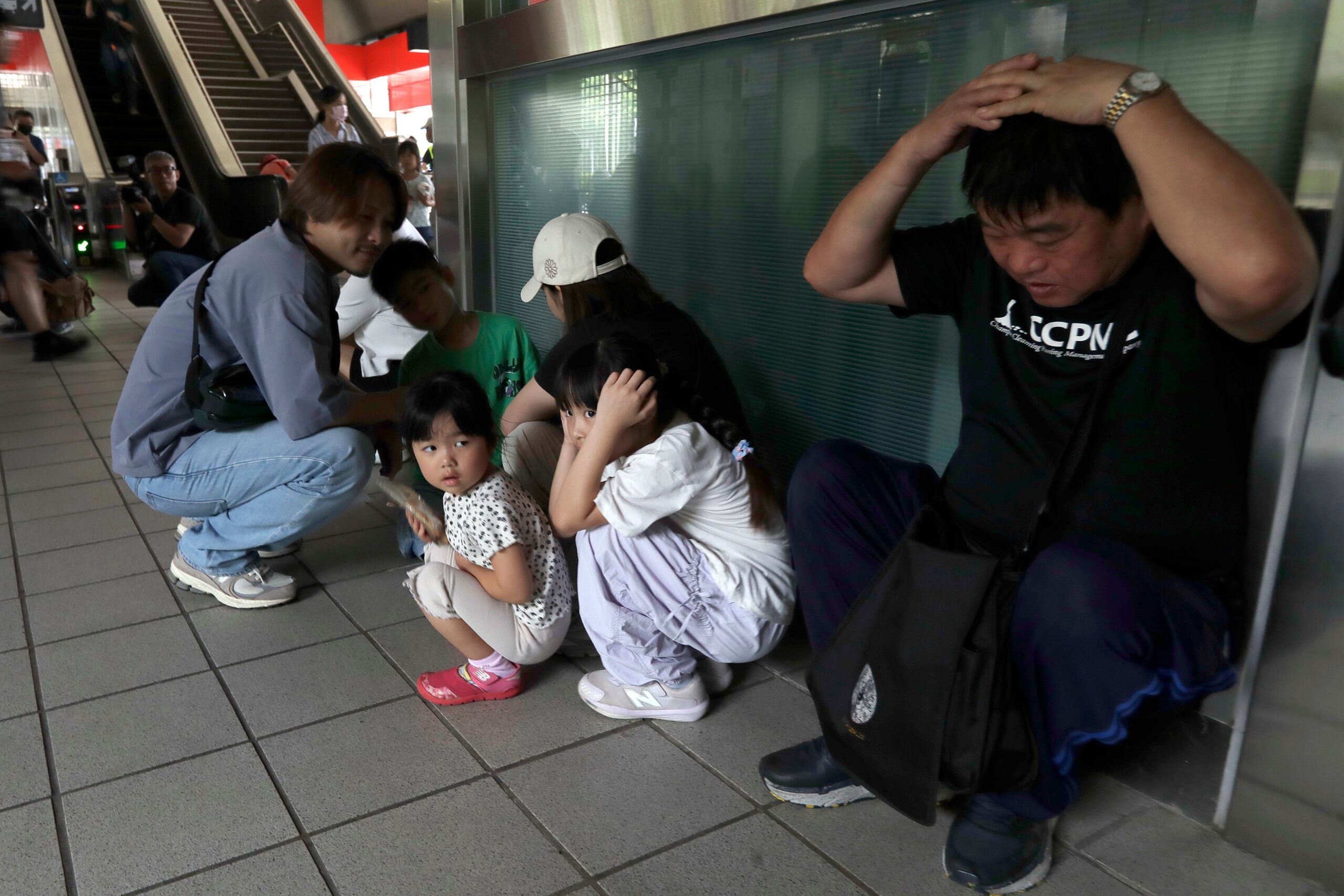 Taiwan briefly slows its mobile internet to text-only speed as part of defense drill
