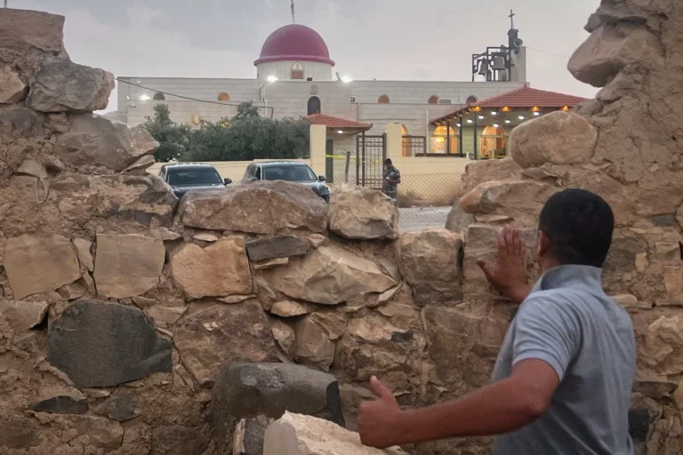 Gunmen open fire at a church during a funeral in Jordan, killing 7 and wounding 40 Gunmen open fire at a church during a funeral in Jordan, killing 7 and wounding 40