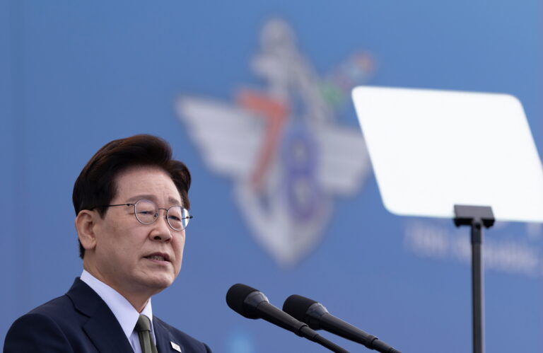 South Korea test-flies its first domestically developed hypersonic weapon South Korea test-flies its first domestically developed hypersonic weapon