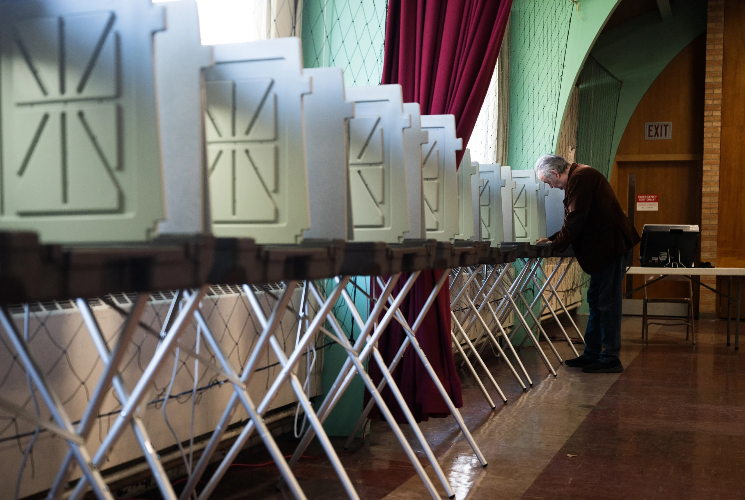 Can I trust the polls? And other questions from listeners about the 2026 midterms